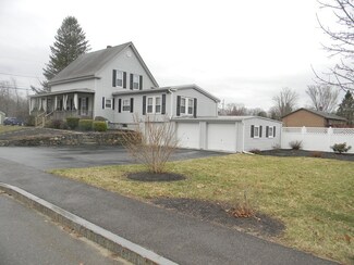 92 Elm St, Templeton, MA 01468