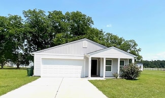 841 Twin Oaks Cir, Lake City, SC 29560