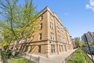 1114 W Glenlake Ave Unit 2, Chicago, IL 60660