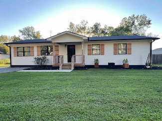 303 County Road 1272, Vinemont, AL 35179