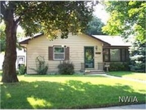 404 Tipton St, Salix, IA 51052