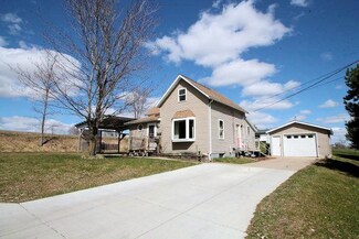240 W 2nd St, Browerville, MN 56438