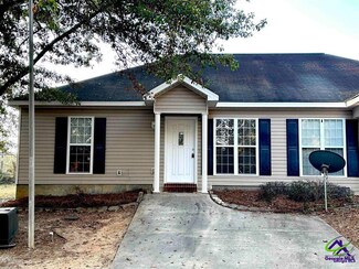 11 Pine Shadow Ct, Centerville, GA 31028