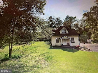 220 Hartford Rd, Mount Laurel, NJ 08054