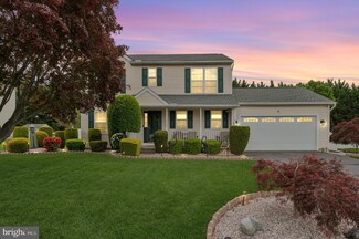 6 Crestpoint Dr, New Castle, DE 19720