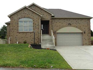 603 Heidi Ln, Mount Pleasant, PA 15666