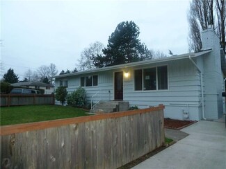 23185 25th Ave S, Des Moines, WA 98198