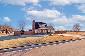 100 Silverleaf Ln, Elk City, OK 73644