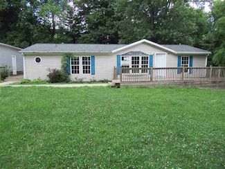 4666 Pottershop Rd, Centerville, IN 47330