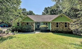 14019 Fountain Ln, Charlotte, NC 28278