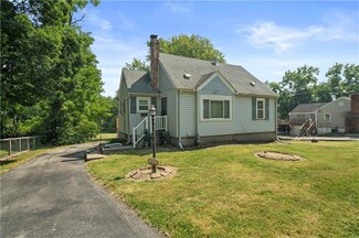 6215 N Harrison St, Kansas City, MO 64118