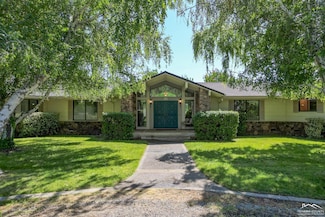25185 66th Ave, Los Molinos, CA 96055