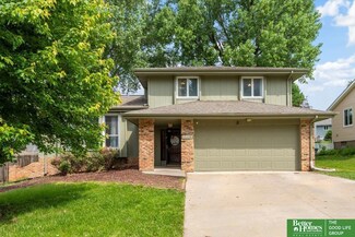 15126 Fieldcrest Dr, Omaha, NE 68154