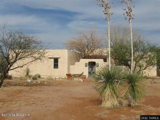 582 E Camino de Manana, Huachuca City, AZ 85616