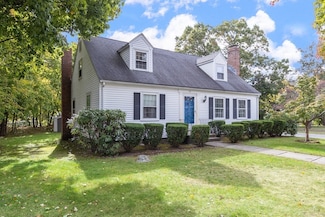 30 Richards Cir, West Newton, MA 02465