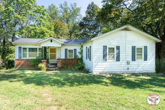 63 Mill Rd, Moss, TN 38575