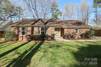8817 Tree Haven Dr, Charlotte, NC 28270