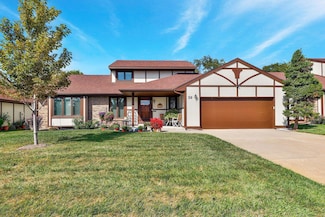 641 N Woodlawn St, Wichita, KS 67208