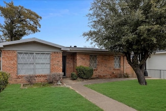 1442 Bonnie View Rd, Dallas, TX 75203