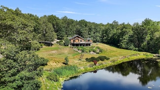 584 Prospect St, Woodstock, CT 06281