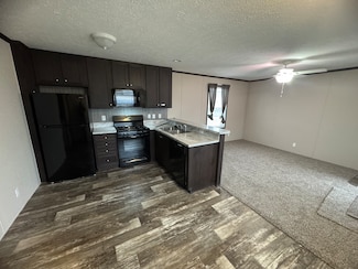 232 Maple Unit 232, Highland, MI 48357