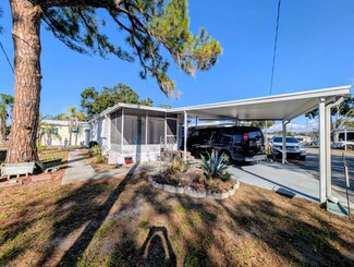 5017 Buccaneer Dr, Ruskin, FL 33570