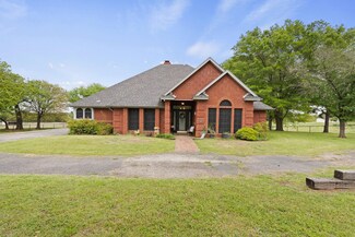 168 Trailwood Dr, Joshua, TX 76058