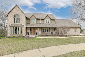 2606 Wensley Ct, Waukesha, WI 53188
