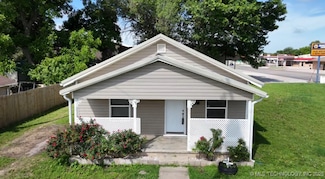 105 S B St, Davis, OK 73030