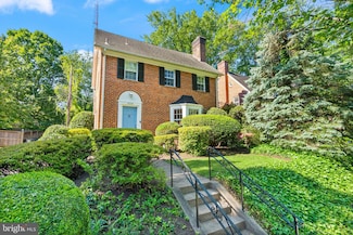 4206 Ingomar St NW, Washington, DC 20015
