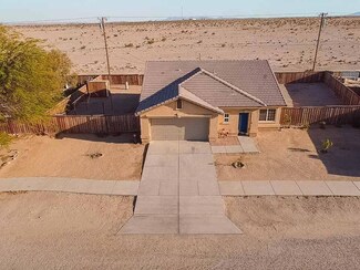 1459 Carpenter Ave, Thermal, CA 92274