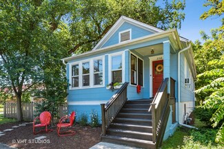 2102 Asbury Ave, Evanston, IL 60201