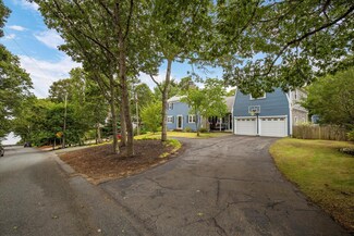 15 Follins Pond Rd, Yarmouth Port, MA 02675