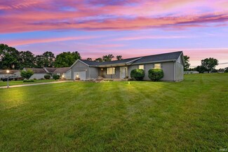 1461 S Wausau St, Warsaw, IN 46580