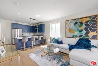 8312 Altavan Ave, Los Angeles, CA 90045