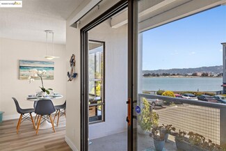 9 Commodore Dr Unit A216, Emeryville, CA 94608