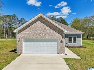 439 Troubadour Ln, Jasper, AL 35501