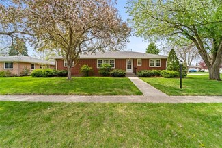 401 SE 4th St, Ankeny, IA 50021