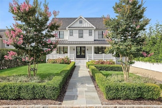 13 Beach Ln, Westhampton Beach, NY 11978