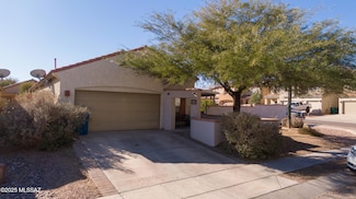 971 W Calle Valenciana, Sahuarita, AZ 85629