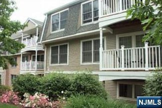 102 Central Park Place, Ramsey, NJ 07446