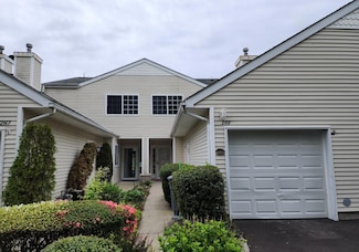 288 Ranch Cir Unit 288, Manorville, NY 11949