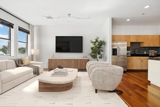 2201 8th Ave S Unit 306, Nashville, TN 37204