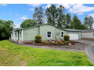 51466 Hood View Dr Unit 131, Scappoose, OR 97056
