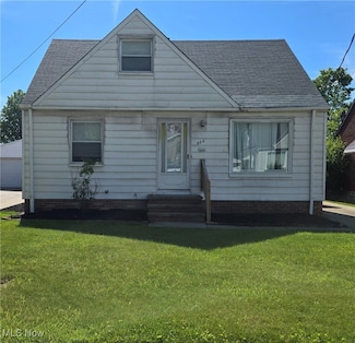 926 E 218th St, Cleveland, OH 44119