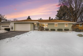 3318 Croyden Ave, Kalamazoo, MI 49006