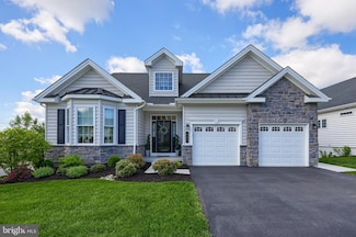 403 Valor Dr, Lititz, PA 17543