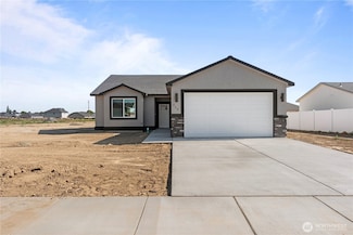 1517 7th Ave NE, Quincy, WA 98848