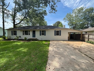 1002 Mulberry St, Amory, MS 38821