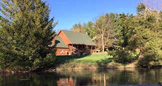 380 N West St, Russiaville, IN 46979